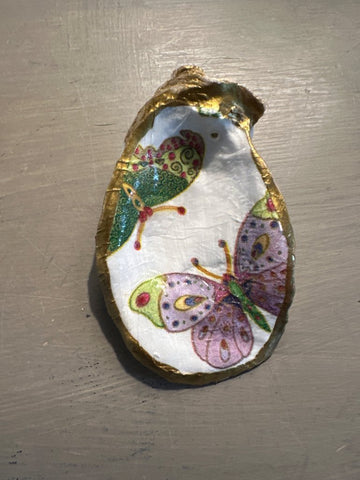 Butterfly oyster magnet